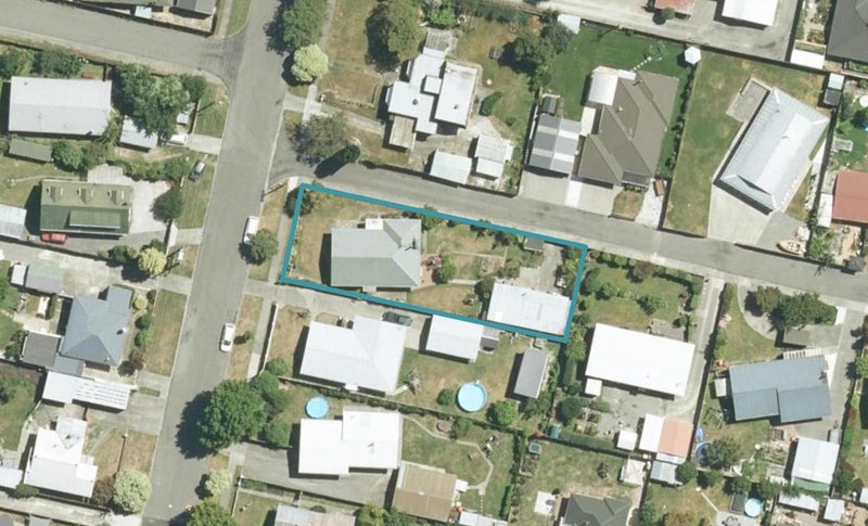 13 Holdaway Street, Riversdale, Blenheim - Carousel 1