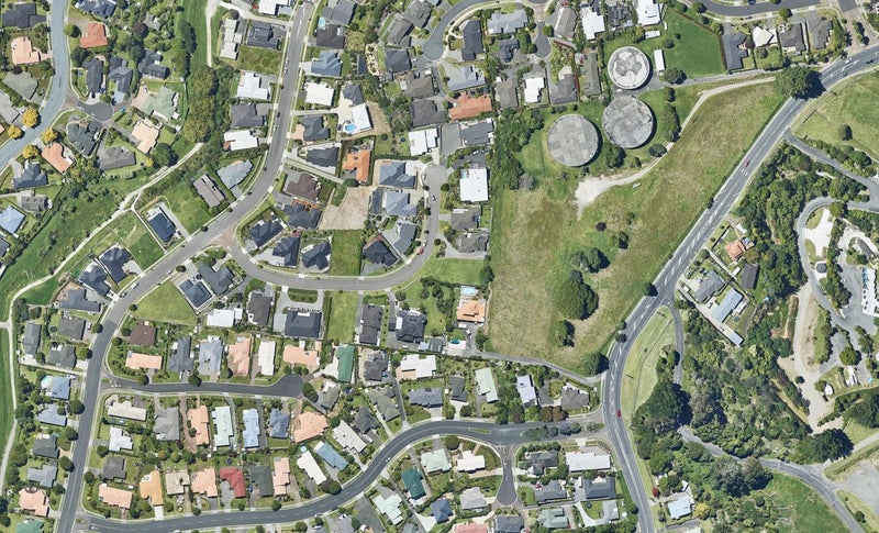 34 Siemonek Rise, Bethlehem, Tauranga - Carousel 1