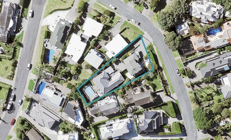 1/44 Churchill Road, Murrays Bay, Auckland - Carousel 1