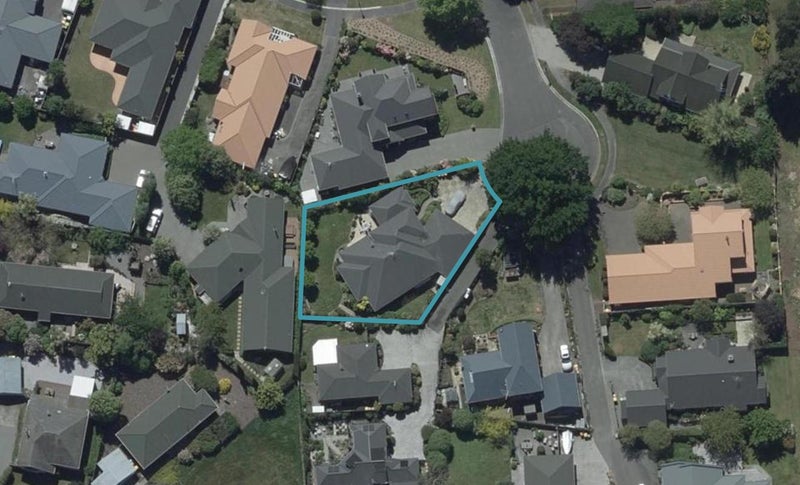 4 Oakmont Green, Shirley, Christchurch - Carousel 1