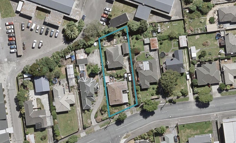 1/8 Redwood Street, Elderslea, Upper Hutt - Carousel 1
