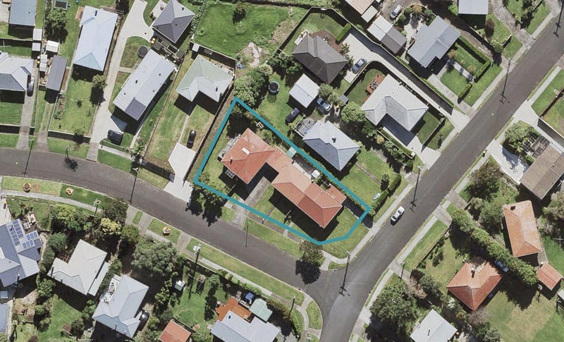 3/1 Kiekie Road, Mangere Bridge, Auckland - Carousel 1