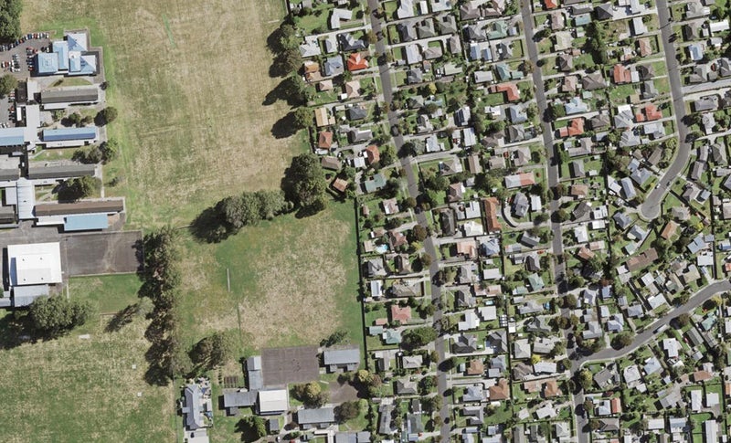 10 Bhangal Lane, Papakura, Papakura - Carousel 1