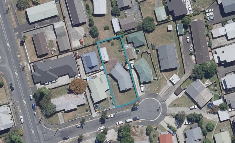 5 Gadsby Place, Hamilton East, Hamilton - Carousel 1