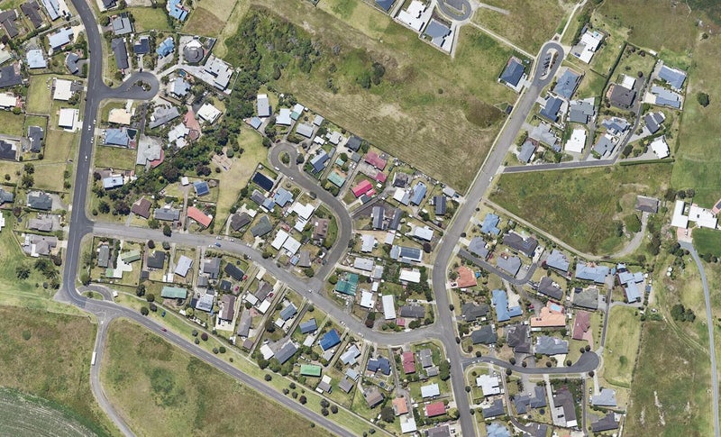 8 Alpha Avenue, Coastlands, Whakatane - Carousel 1