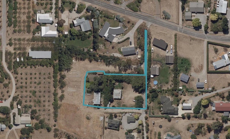 15 Hall Road, Bannockburn, Cromwell - Carousel 1
