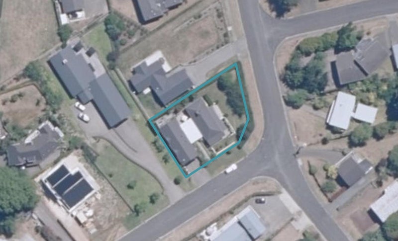 23 Tremaine Avenue, Two Mile Bay, Taupō - Carousel 1