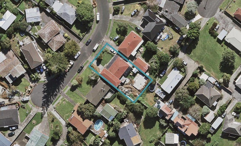 18 Treagon Place, Papatoetoe, Auckland - Carousel 1