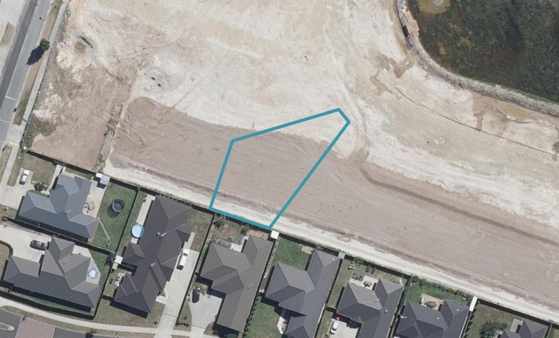 22 Keerangi Place, Rototuna North, Hamilton - Carousel 1