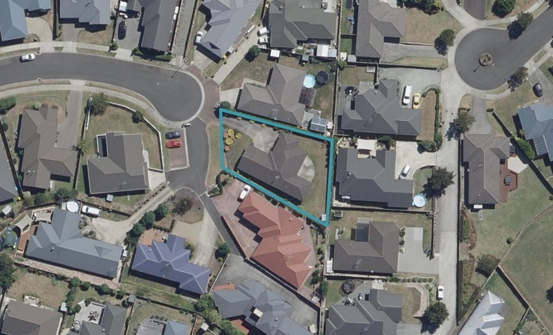 24 Everton Place, Grandview Heights, Hamilton - Carousel 1