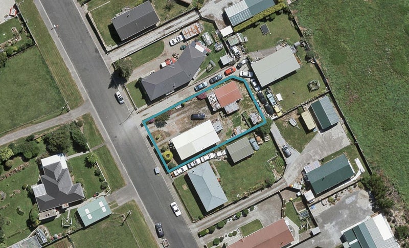 32 Shannon Street, Clifton, Invercargill - Carousel 1