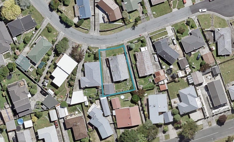 12 Haylock Grove, Totara Park, Upper Hutt - Carousel 1