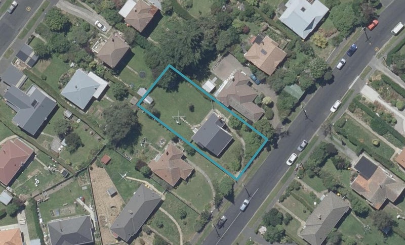 51 Mayfield Avenue, Wakari, Dunedin - Carousel 1