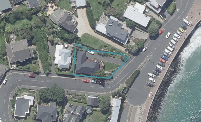 12 Cliffs Road, Saint Clair, Dunedin - Carousel 1