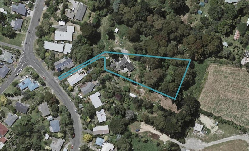 34 Leinster Avenue, Raumati South, Paraparaumu - Carousel 1