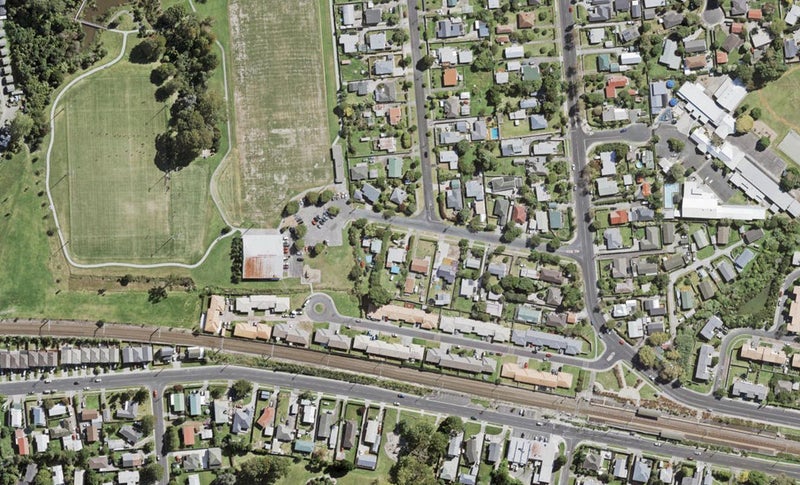 12 Robertson Road, Ranui, Auckland - Carousel 1