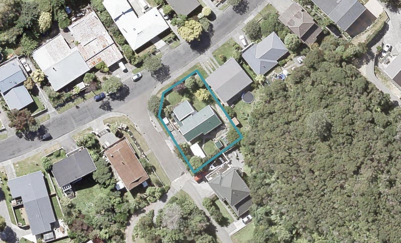 45 Holland Street, Wainuiomata, Lower Hutt - Carousel 1
