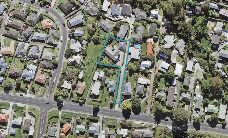 112 Triangle Road, Massey, Auckland - Carousel 1