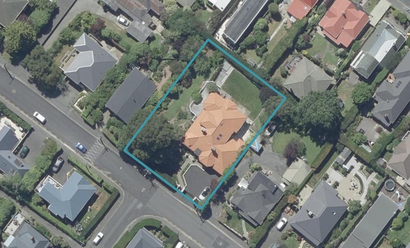 16 Lynn Street, Maori Hill, Dunedin - Carousel 1