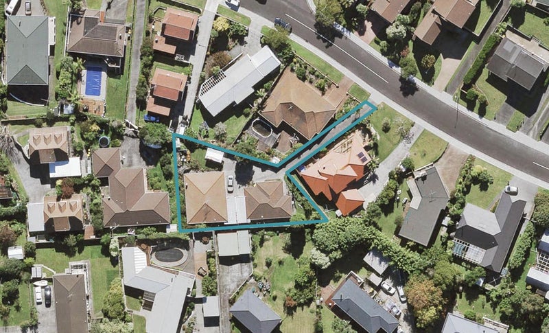 2/83 Manhattan Heights, Glendene, Auckland - Carousel 1