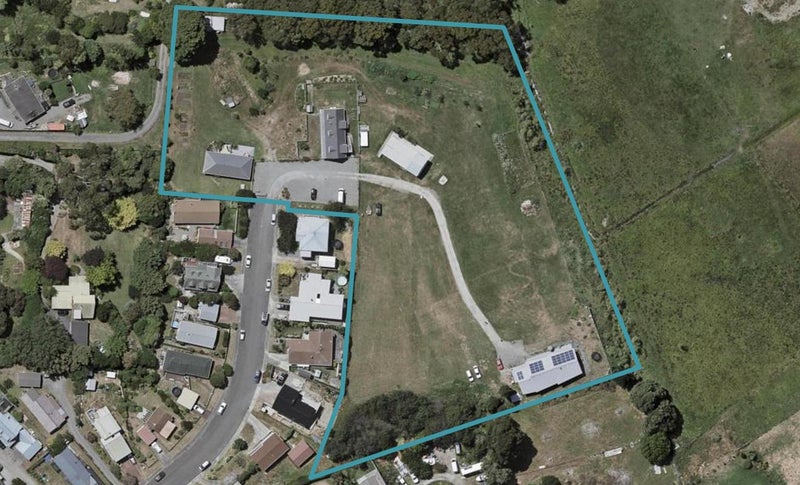 29 Pitoitoi Street, Otaihanga, Paraparaumu - Carousel 1