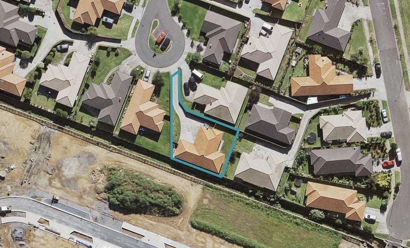14 Peng Place, Mangere Bridge, Auckland - Carousel 1