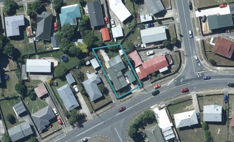 402 Warspite Avenue, Ascot Park, Porirua - Carousel 1