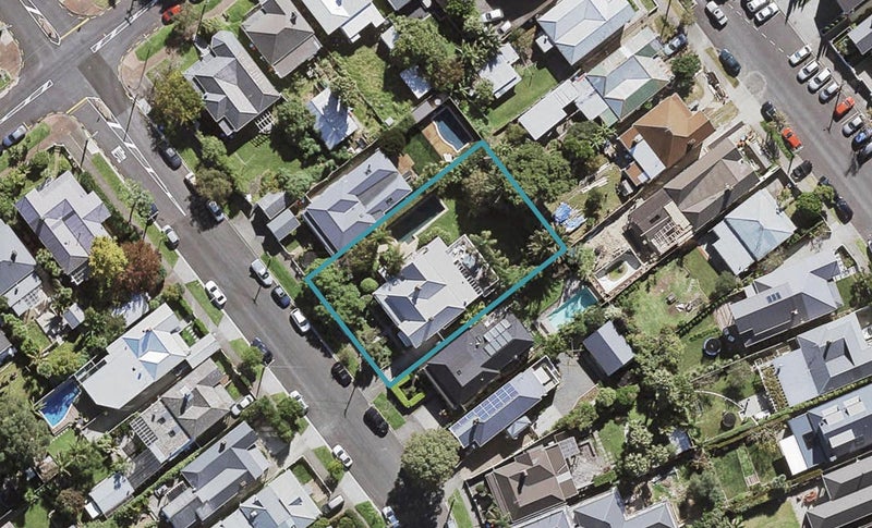 15 Elgin Street, Grey Lynn, Auckland - Carousel 1