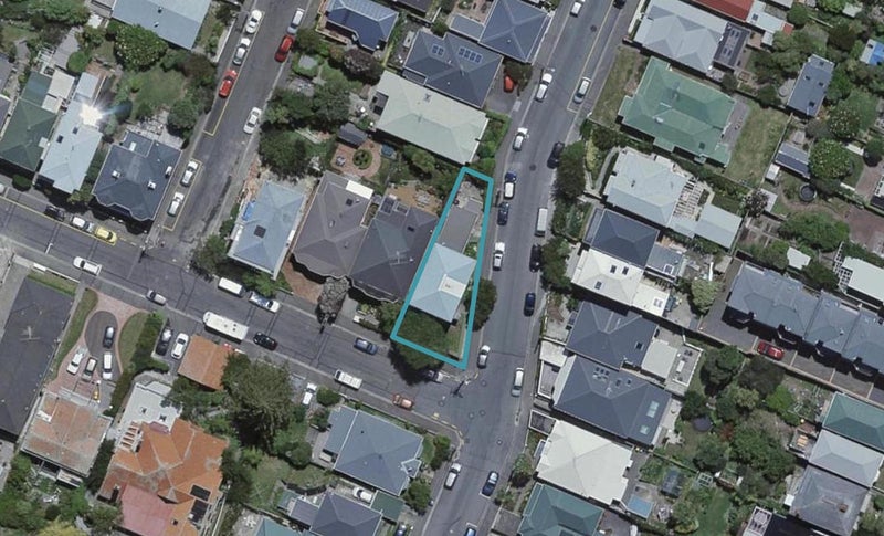 19 Armour Avenue, Mount Victoria, Wellington - Carousel 1