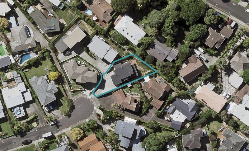 7 Currey Crescent, Milford, Auckland - Carousel 1