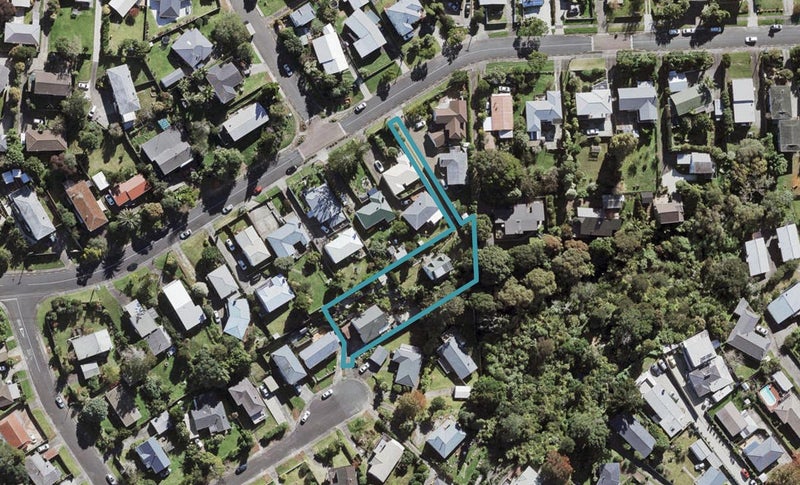 1/42 Peach Road, Glenfield, Auckland - Carousel 1