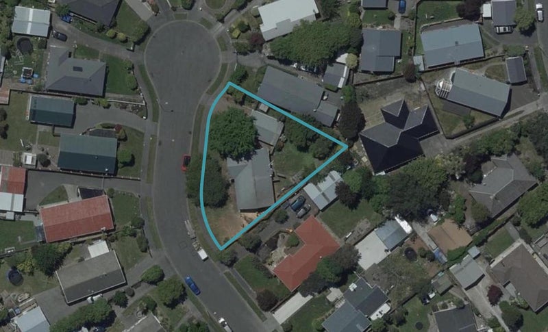 8 Neave Place, Hillmorton, Christchurch - Carousel 1