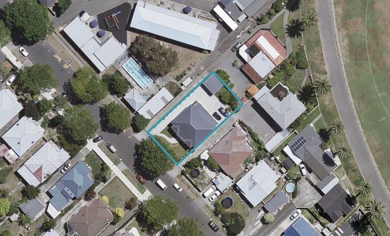 35 Mcdonald Street, Napier South, Napier - Carousel 1