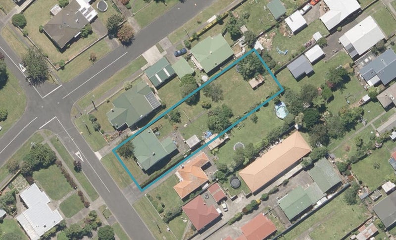38 Field Street, Aramoho, Whanganui - Carousel 1