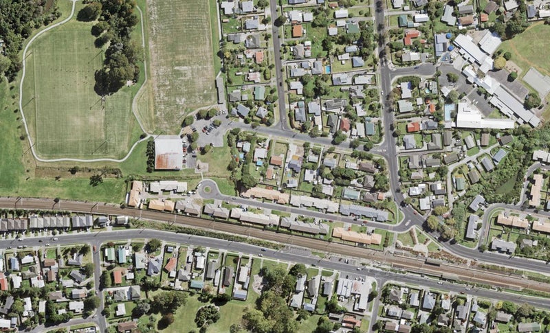 12/8 Robertson Road, Ranui, Auckland - Carousel 1