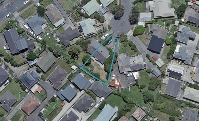 8 Rudyard Crescent, Johnsonville, Wellington - Carousel 1