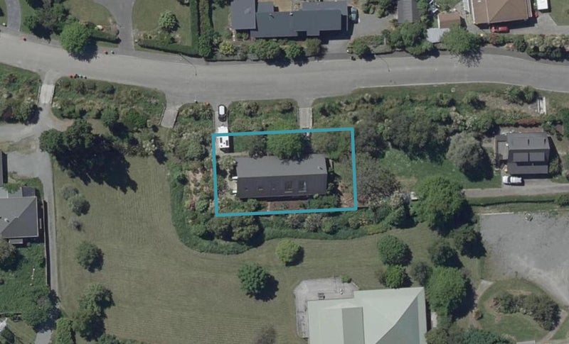 2 Cooks Lane, Heathcote Valley, Christchurch - Carousel 1