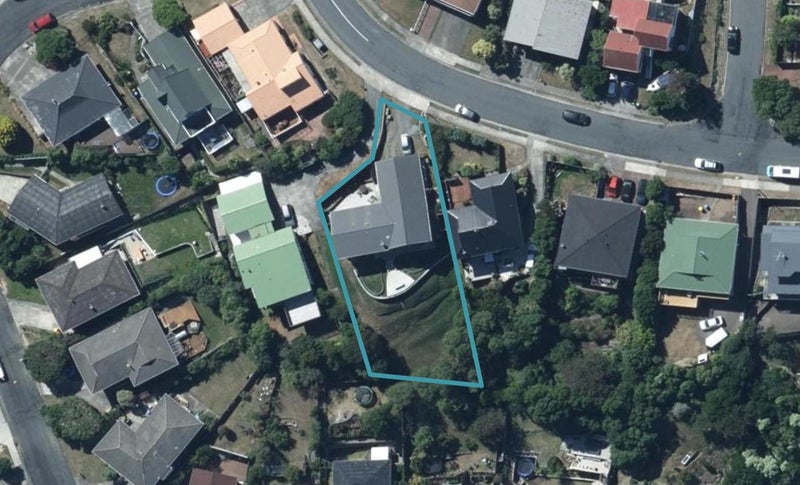 6 Bodmin Terrace, Camborne, Porirua - Carousel 1