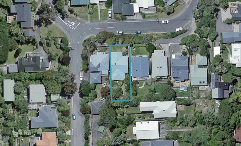 123 Creswick Terrace, Northland, Wellington - Carousel 1