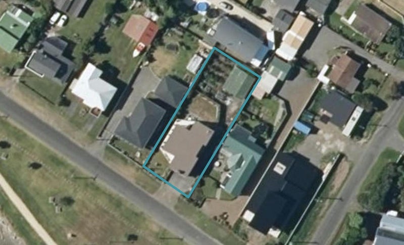 33 Hartley Street, Foxton Beach, Foxton - Carousel 1
