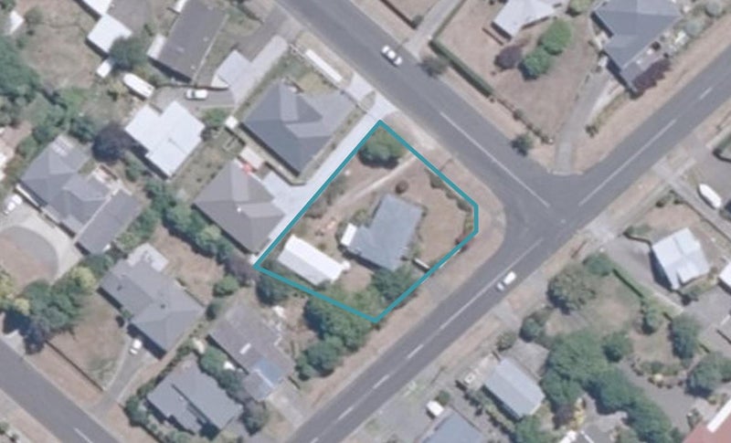 70 Gillies Avenue, Taupo - Carousel 1