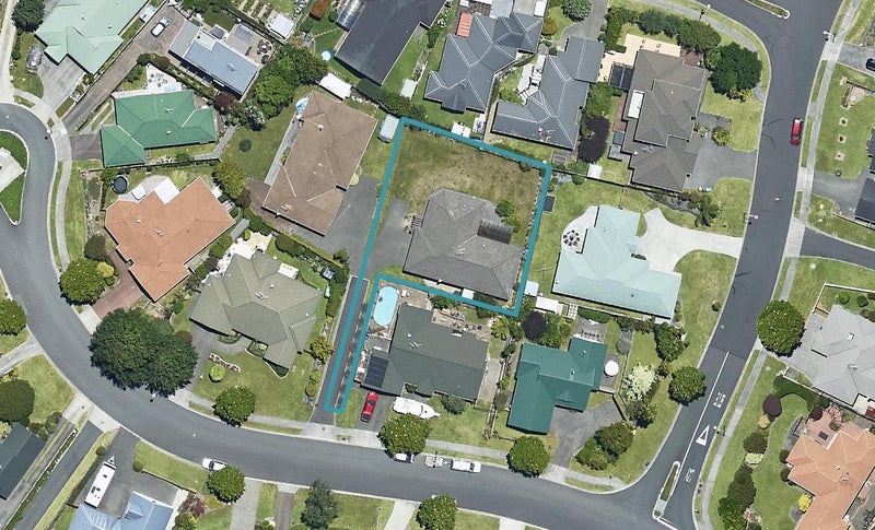 48 Stableford Drive, Pyes Pa, Tauranga - Carousel 1