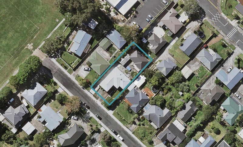 29 Trinidad Road, Sunnynook, Auckland - Carousel 1