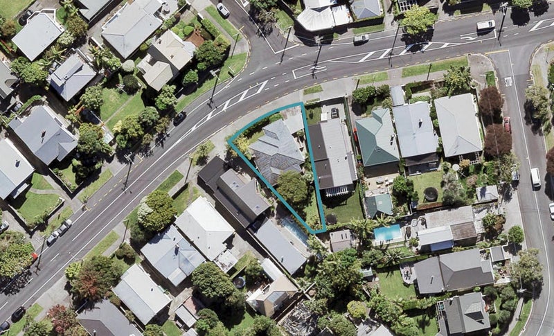 90 West End Road, Westmere, Auckland - Carousel 1