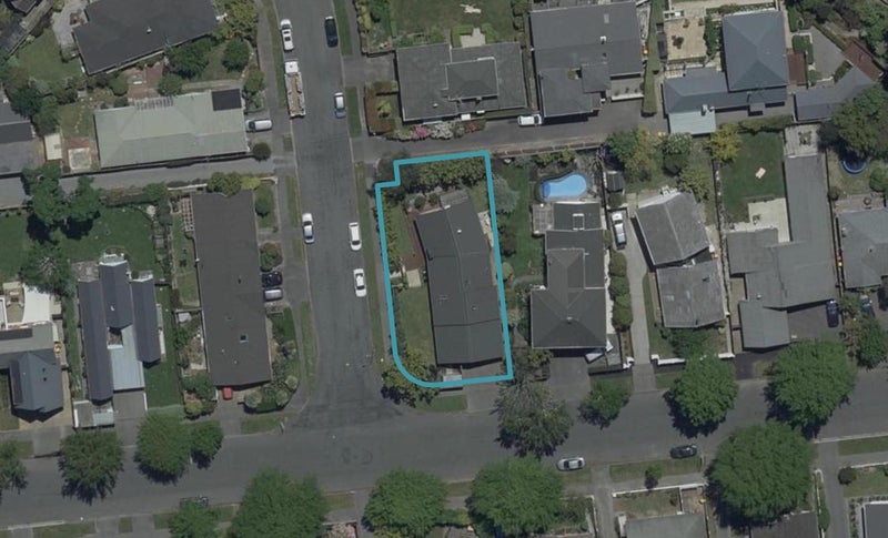 2 Guinness Crescent, Ilam, Christchurch - Carousel 1