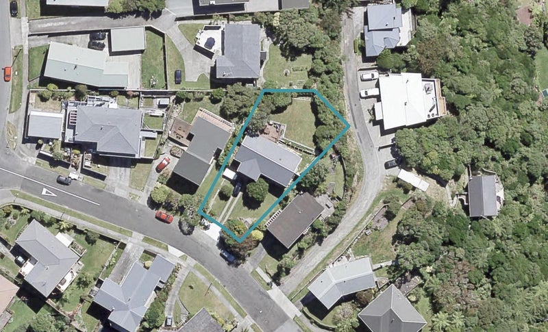3 Banksia Grove, Maungaraki, Lower Hutt - Carousel 1