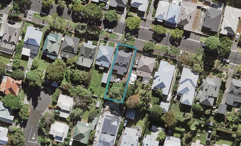 70 Burnley Terrace, Sandringham, Auckland - Carousel 1