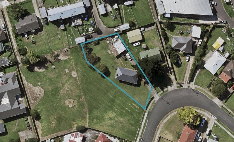 60 Fisher Crescent, Otara, Auckland - Carousel 1