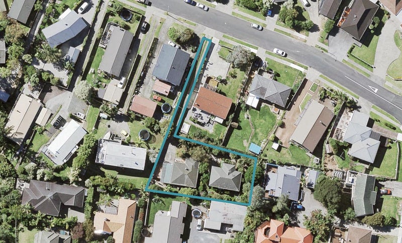 1/8 Robbies Road, Shelly Park, Auckland - Carousel 1