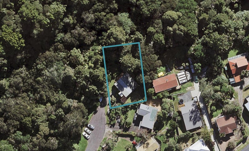 27 Coroglen Avenue, Birkenhead, Auckland - Carousel 1
